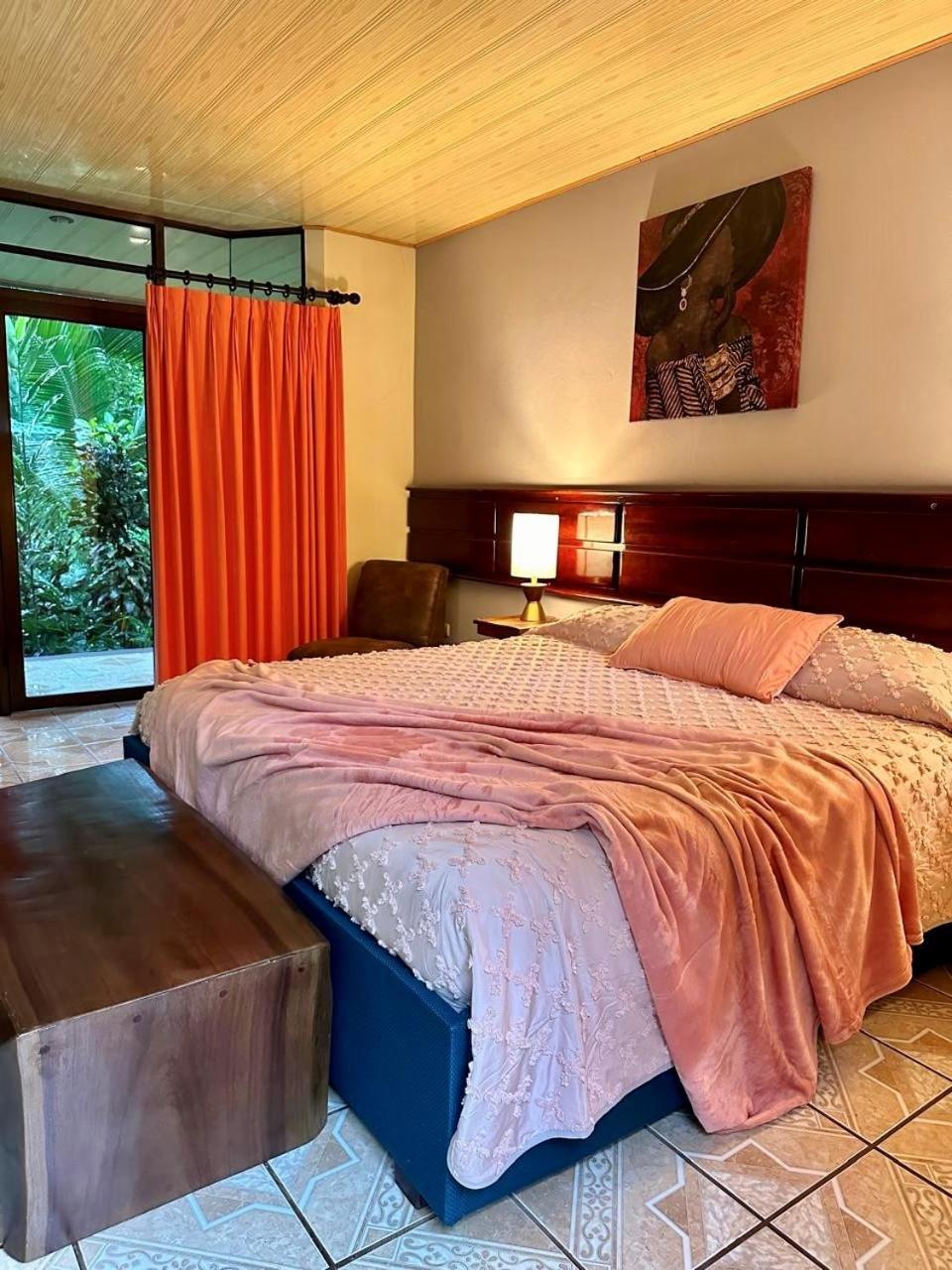 Ara Ambigua Lodge Sarapiquí Екстериор снимка